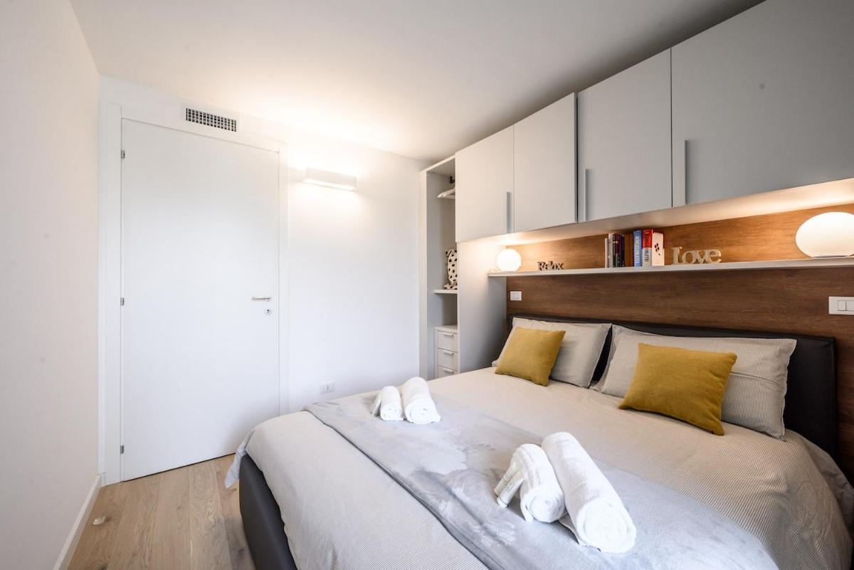 Duomo Design - Bilocale-Wifi-Ac Apartment Milan Bagian luar foto